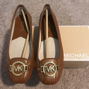 Michael Kors flats